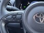 Toyota Yaris Cross 1.5 Hybrid 115 First Edition APPLE/ANDROID STOEL/STUURVERWARMING NAVI AD-CRUISE PRIVACY-GLASS 17"LM-VELGEN