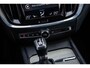 Volvo V60 2.0 T5 Inscription | Lederen bekleding | Cruise control | Parkeersensoren voor en achter | Stoelverwarming | Navigatie |