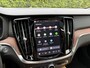 Volvo V60 T6 Plug-in hybrid AWD Ultra Dark 360 Camera | Geventileerd leer | BLIS | Pilost Assist | RIJDENDE DEMO