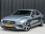 Volvo S60 2.0 B4 R-Design · NL-auto · Adaptive cruise · Stuur- en stoelverwarming · Achterbank verwarmd · Harman/Kardon · Memory seats · Keyless · Led