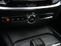 Volvo S60 2.0 B4 R-Design · NL-auto · Adaptive cruise · Stuur- en stoelverwarming · Achterbank verwarmd · Harman/Kardon · Memory seats · Keyless · Led