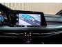 Volkswagen Golf 1.5 eTSI R-Line | PANO | STOELVERWARMING