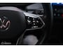 Volkswagen ID.3 Business 58 kWh PRO | Panorama | Trekhaak | Stoel + stuurwiel verwarming | vol opties | Rijklaarprijs |
