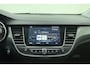 Opel Crossland 1.2 Turbo Elegance 130 PK Automaat | Navigatie | Trekhaak | Camera | Stoel & Stuurverwarming | Lichtmetalen velgen black | AGR Stoel | Zwart dak