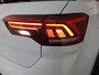 Volkswagen T-Roc 1.5 TSI Sport 150 pk Automaat (DSG) | Navigatie via App | Panoramadak | Parkeersensoren | Black Style pakket | Stoelverwarming |