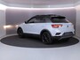Volkswagen T-Roc 1.5 TSI Sport 150 pk Automaat (DSG) | Navigatie via App | Panoramadak | Parkeersensoren | Black Style pakket | Stoelverwarming |