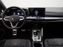 Volkswagen Golf 1.5 eTSI R-Line Edition Autoomaat - Camera - IQ light - Stoelverwarming - ACC