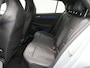 Volkswagen Golf 1.5 eTSI R-Line Edition Autoomaat - Camera - IQ light - Stoelverwarming - ACC