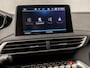 Peugeot 5008 1.2 PureTech Sport 7 Persoons (APPLE CARPLAY, GROOT NAVI, 360 CAMERA, SPORTSTOELEN, GETINT GLAS, PARKEERSENSOREN, LANE ASSIST, NIEUWSTAAT)