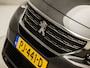 Peugeot 5008 1.2 PureTech Sport 7 Persoons (APPLE CARPLAY, GROOT NAVI, 360 CAMERA, SPORTSTOELEN, GETINT GLAS, PARKEERSENSOREN, LANE ASSIST, NIEUWSTAAT)