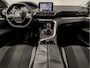 Peugeot 5008 1.2 PureTech Sport 7 Persoons (APPLE CARPLAY, GROOT NAVI, 360 CAMERA, SPORTSTOELEN, GETINT GLAS, PARKEERSENSOREN, LANE ASSIST, NIEUWSTAAT)
