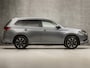 Mitsubishi Outlander 2.0 PHEV Deluxe 203Pk Automaat (NAVIGATIE, LEDER/ALCANTARA, CAMERA, STOELVERWARMING, SPORTSTOELEN, GETINT GLAS, TREKHAAK, KEYLESS, NIEUWSTAAT)