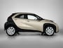 Toyota Aygo X 1.0 VVT-i MT Pulse | BTW Voertuig | Achteruitrijcamera | Stoelverwarming |