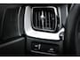 Volvo XC60 2.0 T5 R-Design | PANORAMADAK | HEAD UP | STUURVERWARMING | 21" | LUXURY / SCANDINAVIAN / VERSABILLITY- PACK