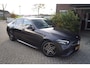 Mercedes-Benz C-klasse 180 AMG Line Autom Leder/Alcantara Sportst Stoelverw Navi Camera Clima Adaptieve Cruise LED Kopl LMV Trekh