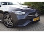 Mercedes-Benz C-klasse 180 AMG Line Autom Leder/Alcantara Sportst Stoelverw Navi Camera Clima Adaptieve Cruise LED Kopl LMV Trekh