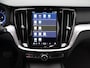 Volvo V60 2.0 B4 Core | Achteropkomend verkeer waarschuwing | Achterruitverwarming | Achteruitrij assistent