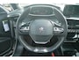 Peugeot e-2008 EV GT 50 kWh | 3 Fase | Schuif / Kantel dak | Camera | Stoelverwarming | Navigatie | Zeer luxe |