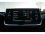 Peugeot e-2008 EV GT 50 kWh | 3 Fase | Schuif / Kantel dak | Camera | Stoelverwarming | Navigatie | Zeer luxe |