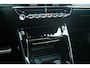 Peugeot e-2008 EV GT 50 kWh | 3 Fase | Schuif / Kantel dak | Camera | Stoelverwarming | Navigatie | Zeer luxe |
