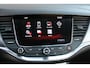 Opel Astra 1.0 Edition | Achteruitrijcamera | Parkeersensoren voor + achter | Trekhaak | Lichtmetaal |