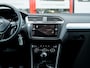 Volkswagen Tiguan 1.5 TSI ACT Comfortline Business | 1e Eigenaar | Trekhaak (wegklapbaar) | Origineel Nederlands | LED + Achterlichten | Adaptieve Cruise Control | Climate Control | Elektrische Kofferklep | Metallic Lak | Apple Carplay | Android Auto |