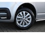 Volkswagen Transporter 2.0 TDI L2H1 150pk 30 DC Highline | Navigatie | App Connect | Camera | Cruise Control | DAB+ | Airco | 17" Lichtmetalen Velgen