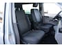 Volkswagen Transporter 2.0 TDI L2H1 150pk 30 DC Highline | Navigatie | App Connect | Camera | Cruise Control | DAB+ | Airco | 17" Lichtmetalen Velgen