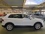 Volkswagen Tiguan 1.5 TSI ACT Highline -150pk- Automaat | Navi | App Connect | Stoelverwarming | Rijklaarprijs incl. 1 jaar Bovag garantie
