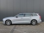 Volvo V60 T6 Plug-in hybrid AWD Plus Dark | Trekhaak | Harman/Kardon | Verwarmbare Stoelen / Stuurwiel | 360° Camera |