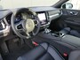 Volvo V60 T6 Plug-in hybrid AWD Plus Dark | Trekhaak | Harman/Kardon | Verwarmbare Stoelen / Stuurwiel | 360° Camera |