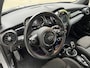MINI Cooper Mini 1.5 135PK John Cooper Works / Navigatie / Climate controle / Stoelverwarming / Parkeersensoren V+A /
