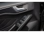 Ford Focus Wagon 1.0 EcoBoost Hybrid ST Line | Trekhaak | Stoel/stuur/voorruit verwarming | Cruise adaptief | Dodehoek detectie | Camera | Apple Carplay/Android Auto | Achteruitrijcamera | Apple Carplay/Android Auto|telefoonintegratie premium | Cruise control adaptief met Stop&Go en stuurhulp