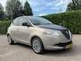 Lancia Ypsilon 0.9 TwinAir Platinum Automaat | Panoramadak | Leder | Clima | 15" Velgen | Navi | PDC | Cruise |