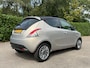 Lancia Ypsilon 0.9 TwinAir Platinum Automaat | Panoramadak | Leder | Clima | 15" Velgen | Navi | PDC | Cruise |