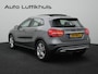 Mercedes-Benz GLA 180 Prestige Pano