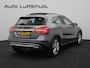 Mercedes-Benz GLA 180 Prestige Pano