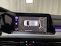 Volkswagen Golf Variant 1.5 TSI Life Business Sfeerverlichting Navigatie Virtual Cockpit Parkeersensoren
