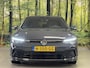 Volkswagen Golf 2.0 TDI R-Line | Apple Carplay | Stuurverwarming | DAB | Sfeerverlichting | Navigatie | Achteruitrijcamera |