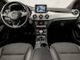 Mercedes-Benz B-klasse 180 Sport (PANORAMADAK, NAVIGATIE, LEDER, ZWART HEMEL, STOELVERWARMING, SPORTSTOELEN, LED KOPLAMPEN, PARKEERSENSOREN, NIEUWSTAAT)