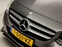 Mercedes-Benz B-klasse 180 Sport (PANORAMADAK, NAVIGATIE, LEDER, ZWART HEMEL, STOELVERWARMING, SPORTSTOELEN, LED KOPLAMPEN, PARKEERSENSOREN, NIEUWSTAAT)