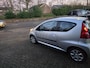 Peugeot 107 1.0-12V Urban Move AIRCO APK