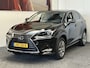 Lexus NX NX300H AWD LUXURY EDITION PANORAMADAK NAVIGATIE LEDER ACHTRUITRIJ CAMERA ELECTRISCHE ACHTERKLEP STOELVERWARMING ZEER MOOI !!