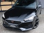 CUPRA Leon Sportstourer 1.4 e-Hybrid 245pk VZ | Trekhaak | Stoel -& stuurwiel verwarmd | Parkeersensor achter | Navigatie | Apple Carplay / Android Auto | Sfeerverlichting |