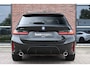 BMW 3-Serie Touring 330e xDrive M-Sport Pro Pano M-zetels ACC HUD 19inch El-klep