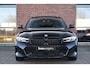 BMW 3-Serie Touring 330e xDrive M-Sport Pro Pano M-zetels ACC HUD 19inch El-klep