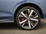 Volkswagen Golf 1.5 eHybrid GTE 272 PK | Panoramdak | 18 Inch Catania Velgen | Head-Up Display | 360 Camera | Trekhaak | Stoelverwarming | Stuurwielverwarming | Black Style | LED Matrix