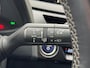 Lexus UX 250h Preference Line | 18 inch, Stoel + Stuurverwarming, Apple CarPlay/Android Auto, Keyless, Privacy Glass