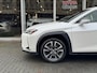 Lexus UX 250h Preference Line | 18 inch, Stoel + Stuurverwarming, Apple CarPlay/Android Auto, Keyless, Privacy Glass