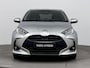 Toyota Yaris 1.5 Hybrid Dynamic | Apple Carplay / Android Auto | Dodehoek detectie | Parkeersensoren voor/achter | Stoel-/stuurverwarming | Adaptive Cruise | Clima | Keyless | Camera | 16 inch
